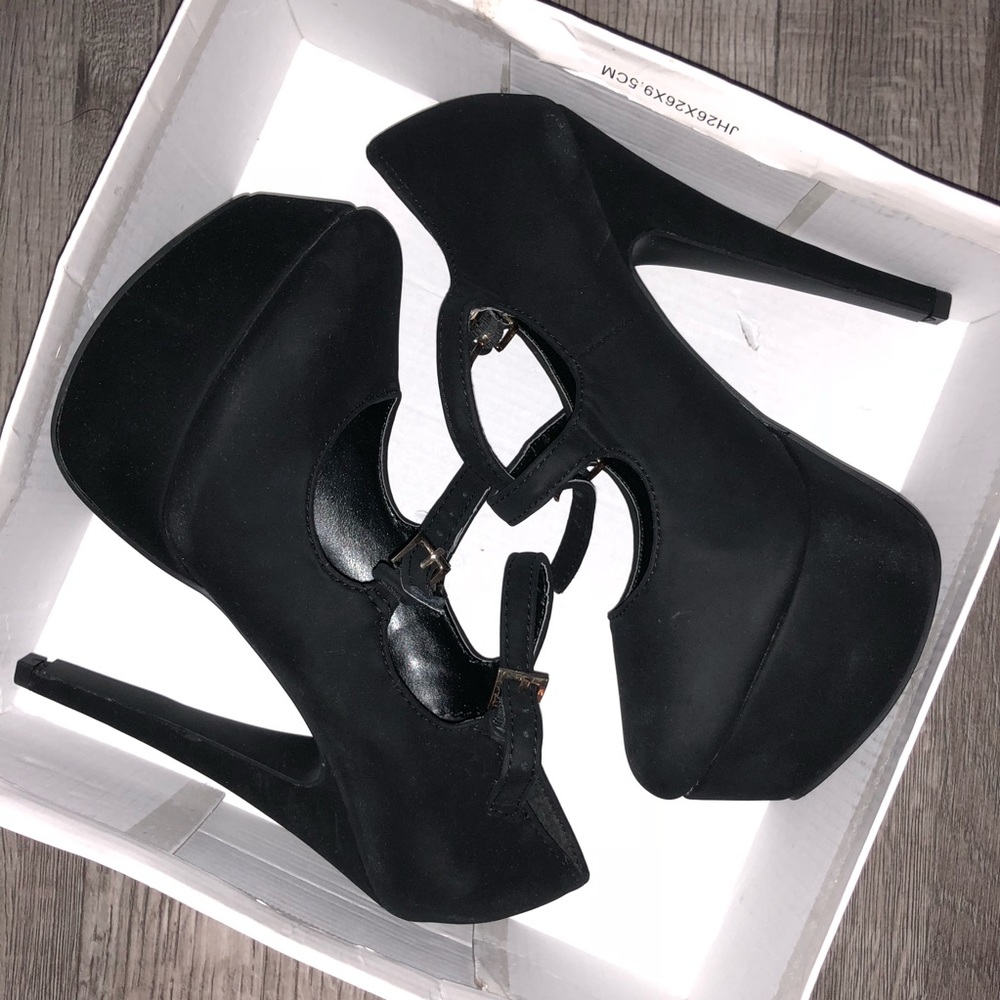 Black Strapped Pumps